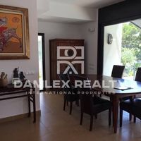 Villa in Spain, Catalunya, Girona, 235 sq.m.