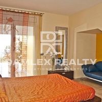 Villa in Spain, Catalunya, Girona, 500 sq.m.