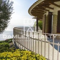 Вилла в Испании, Каталония, Жирона, 284 кв.м.