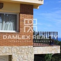 Villa in Spain, Catalunya, Girona, 180 sq.m.