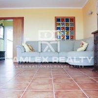 Villa in Spain, Catalunya, Girona, 180 sq.m.