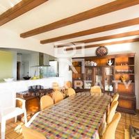 Villa in Spain, Catalunya, Girona, 220 sq.m.