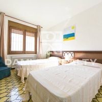 Villa in Spain, Catalunya, Girona, 220 sq.m.