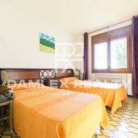 Villa in Spain, Catalunya, Girona, 220 sq.m.