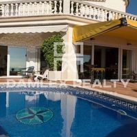 Villa in Spain, Catalunya, Girona, 313 sq.m.