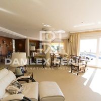 Villa in Spain, Catalunya, Girona, 313 sq.m.