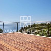 Villa in Spain, Catalunya, Girona, 362 sq.m.