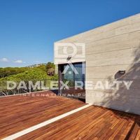 Villa in Spain, Catalunya, Girona, 362 sq.m.