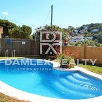 Дом в Испании, Каталония, Жирона, 250 кв.м.