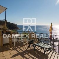 Villa in Spain, Catalunya, Girona, 192 sq.m.