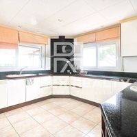 Villa in Spain, Catalunya, Girona, 370 sq.m.