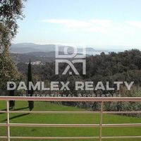 Villa in Spain, Catalunya, Girona, 408 sq.m.