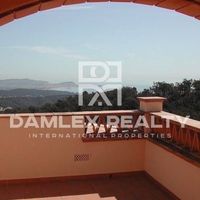 Villa in Spain, Catalunya, Girona, 408 sq.m.