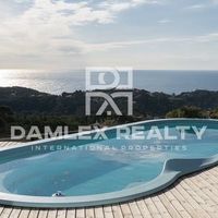 Villa in Spain, Catalunya, Girona, 200 sq.m.