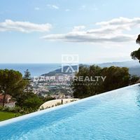 Вилла в Испании, Каталония, Жирона, 618 кв.м.