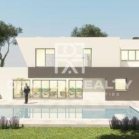 Villa in Spain, Catalunya, Girona, 300 sq.m.
