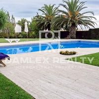 Дом в Испании, Каталония, Жирона, 448 кв.м.