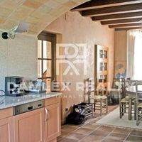 Дом в Испании, Каталония, Жирона, 448 кв.м.