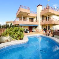 Villa in Spain, Comunitat Valenciana, Benidorm, 400 sq.m.