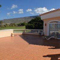 Villa in Spain, Canary Islands, Santa Cruz de Tenerife, 447 sq.m.