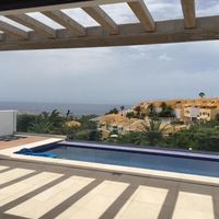 Вилла в Испании, Канарские Острова, Санта-Крус-де-Тенерифе, 240 кв.м.