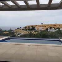 Вилла в Испании, Канарские Острова, Санта-Крус-де-Тенерифе, 240 кв.м.