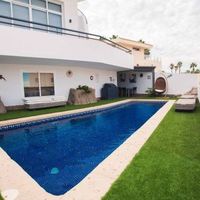Villa in Spain, Canary Islands, Santa Cruz de Tenerife, 172 sq.m.