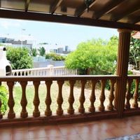 Вилла в Испании, Канарские Острова, Санта-Крус-де-Тенерифе, 177 кв.м.