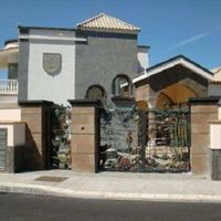 Вилла в Испании, Канарские Острова, Санта-Крус-де-Тенерифе, 1300 кв.м.