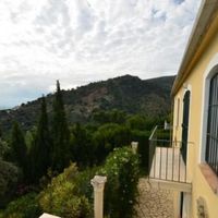 Villa in Spain, Catalunya, Girona, 425 sq.m.