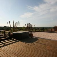 Villa in Spain, Catalunya, Girona, 1000 sq.m.