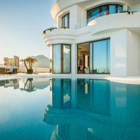 Villa in Spain, 800 sq.m.