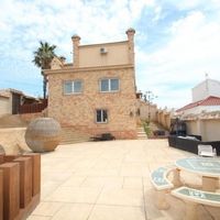 Villa in Spain, Comunitat Valenciana, Alicante, 260 sq.m.