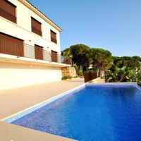 Вилла в Испании, Каталония, Льорет-де-Мар, 211 кв.м.