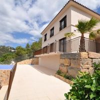 Вилла в Испании, Каталония, Льорет-де-Мар, 211 кв.м.