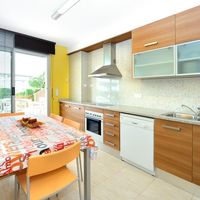 Apartment in Spain, Catalunya, Girona, 90 sq.m.