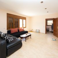 Villa in Spain, Catalunya, Girona, 350 sq.m.