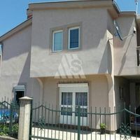 Дом в большом городе в Черногории, Бар, 165 кв.м.