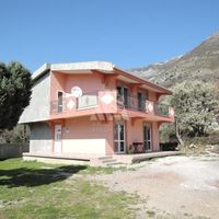 House in the suburbs in Montenegro, Bar, Sutomore, 160 sq.m.