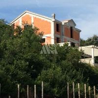 House in the suburbs in Montenegro, Tivat, Radovici, 445 sq.m.