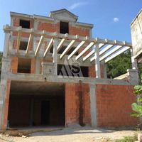 House in the suburbs in Montenegro, Tivat, Radovici, 445 sq.m.