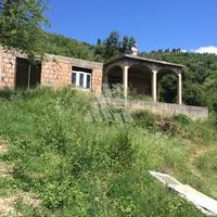 Дом в пригороде в Черногории, Херцег-Нови, Биела, 109 кв.м.