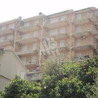 Квартира в большом городе в Черногории, Будва, 90 кв.м.