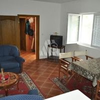 Дом в пригороде в Черногории, Бар, 140 кв.м.