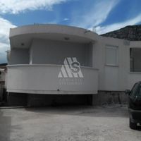 House in the suburbs in Montenegro, Bar, 143 sq.m.