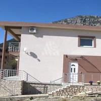 House in the suburbs in Montenegro, Bar, 150 sq.m.