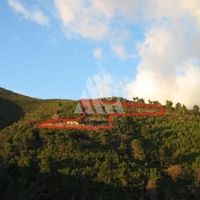 Земельный участок в пригороде в Черногории, Будва