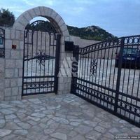 House in the suburbs in Montenegro, Bar, Dobra Voda, 320 sq.m.