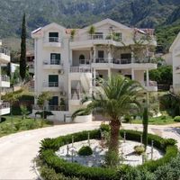 Квартира в пригороде в Черногории, Котор, Рисан, 130 кв.м.