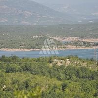 Land plot by the lake in Montenegro, Niksic